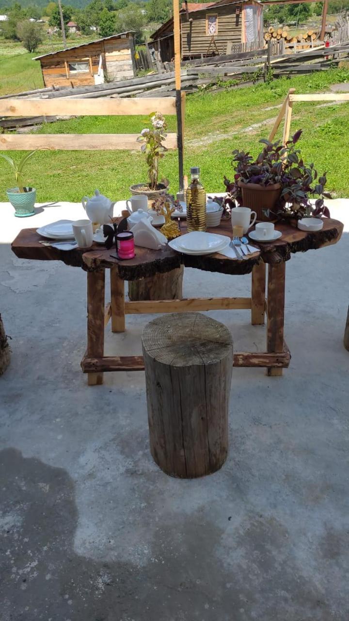 Guest House Guli 梅斯蒂亚 外观 照片