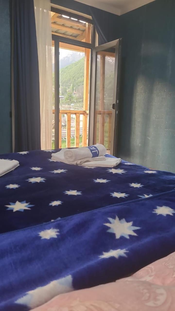 Guest House Guli 梅斯蒂亚 外观 照片