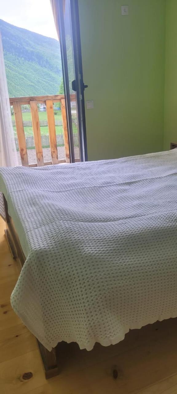 Guest House Guli 梅斯蒂亚 客房 照片
