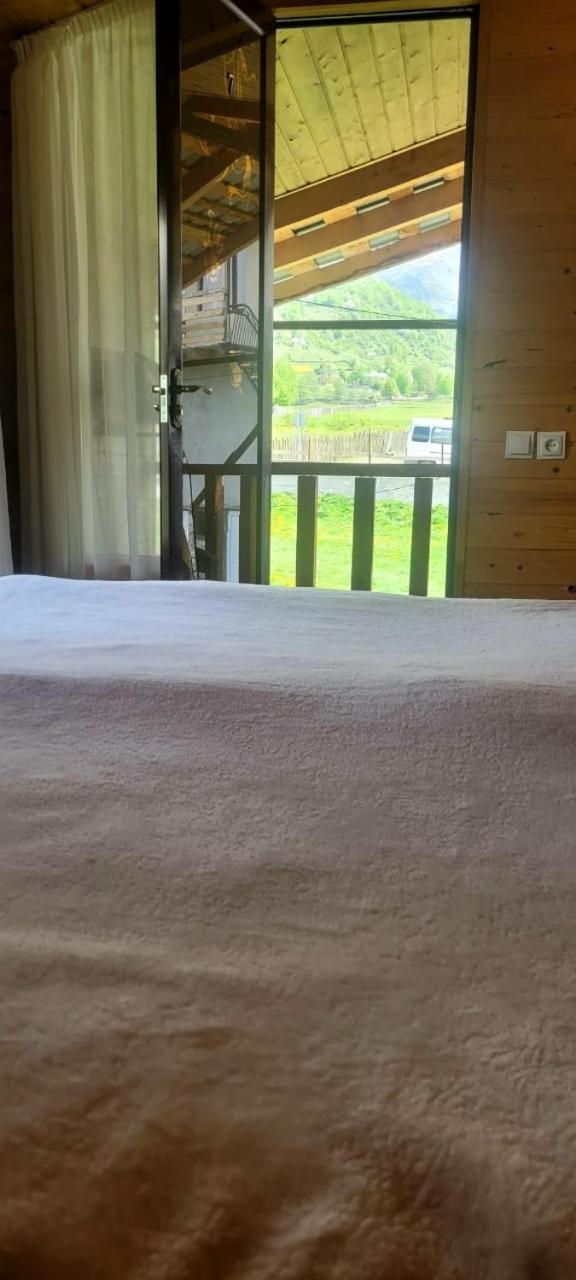 Guest House Guli 梅斯蒂亚 客房 照片